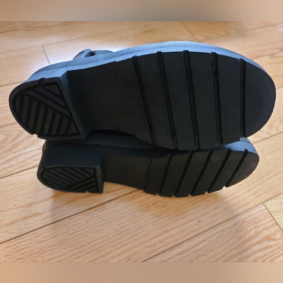 Tretorn Waterproof Warm Lined Ankle Rubber Boots, 7, Black - Picture 5 of 8